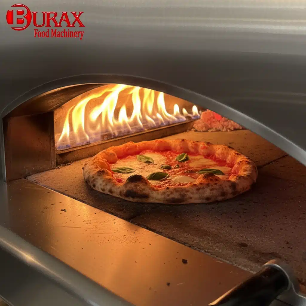 نجات سنگ پیتزا: چطور بدون ترک خوردن و بدبو شدن، لکه‌های سوخته را از بین ببریم؟